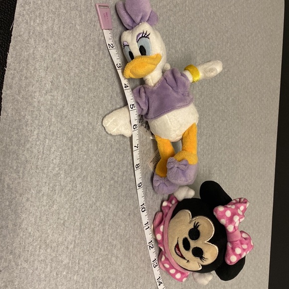 Preloved daisy and Minnie stuffed animals - Picture 7 of 8